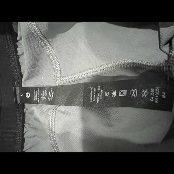 ~SOLD Lululemon license to train short 7” - Picture 10 of 11
